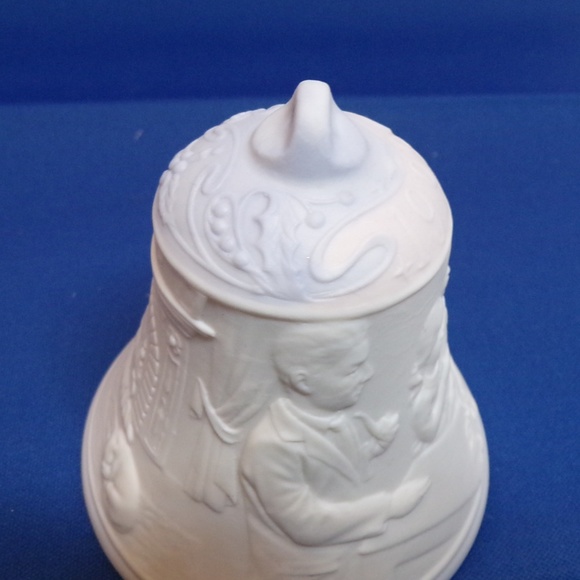 Lladro Christmas Bell 1998 Retired in Box C1598 - Picture 6 of 8